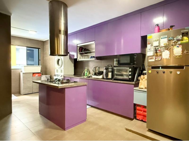 HDB Apartment for Sale, 104 Bedok Reservoir Road HDB Apartment For Sale, $698,000, 3 Bed 2 Bath 1,302 sqft $536.00 psf, SGD 698,000 | 99-year Leasehold