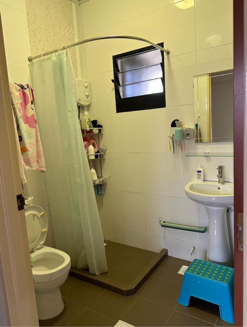 HDB Apartment for Sale, 997C Buangkok Crescent HDB Apartment For Sale, $738,000, 3 Bed 2 Bath 1,001 sqft $737.00 psf, SGD 738,000 | 99-year Leasehold