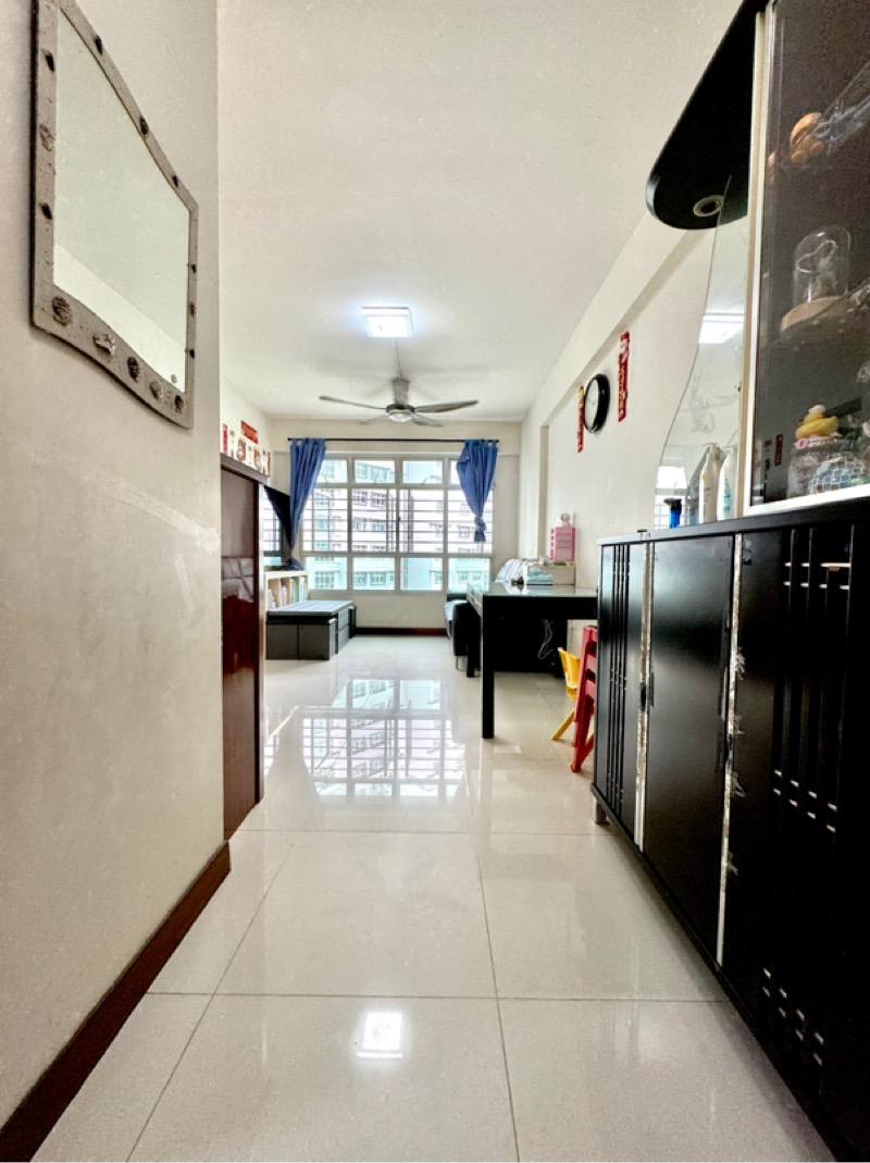 HDB Apartment for Sale. 