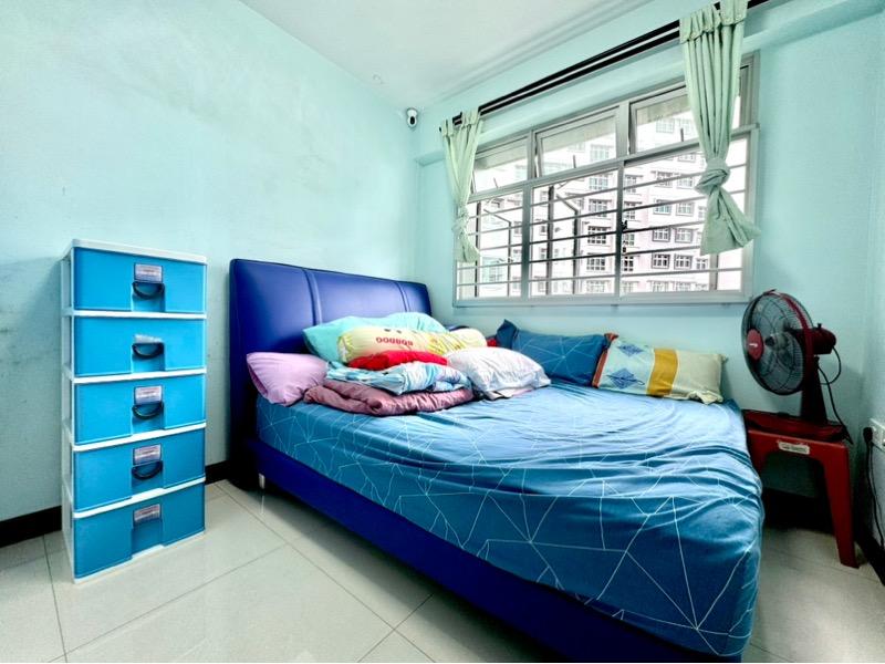 HDB Apartment for Sale. 