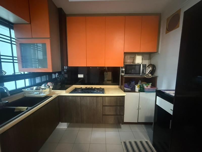 HDB Apartment for Sale, 436A Fernvale Road HDB Apartment For Sale, $629,999, 3 Bed 2 Bath 1,033 sqft $610.00 psf, SGD 629,999 | 99-year Leasehold
