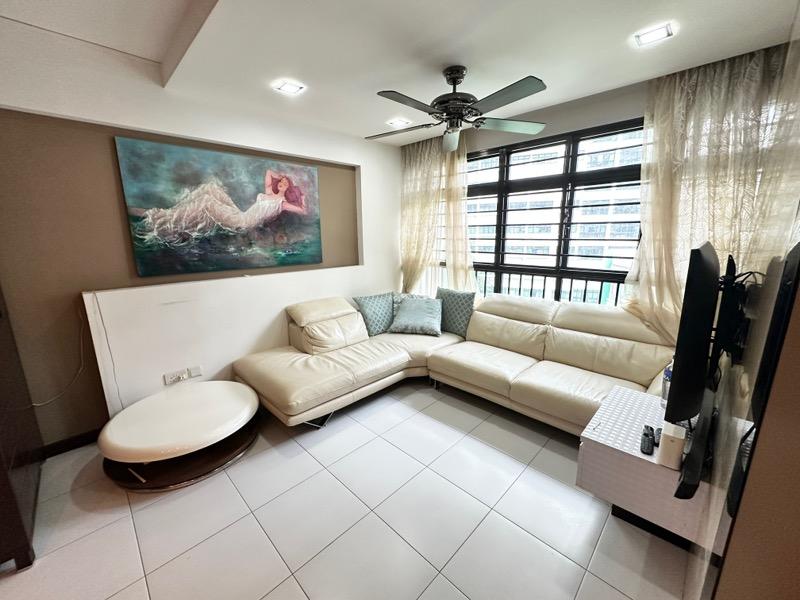 HDB Apartment for Sale, 436A Fernvale Road HDB Apartment For Sale, $629,999, 3 Bed 2 Bath 1,033 sqft $610.00 psf, SGD 629,999 | 99-year Leasehold