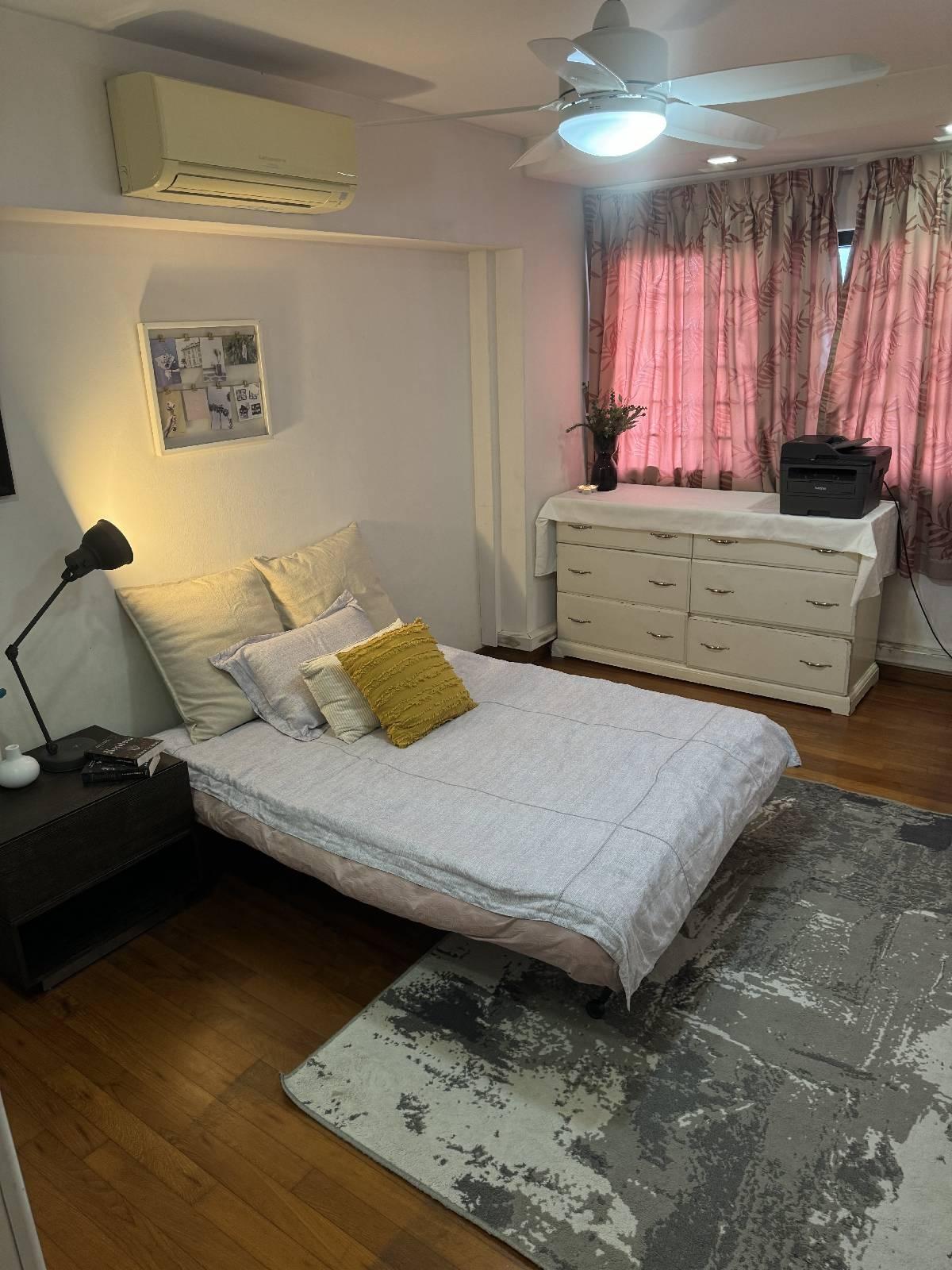 HDB Apartment for Sale, 431 Choa Chu Kang Avenue 4 HDB Apartment For Sale, $710,000, 3 Bed 2 Bath 1,302 sqft $545.00 psf, SGD 710,000 | 99-year Leasehold