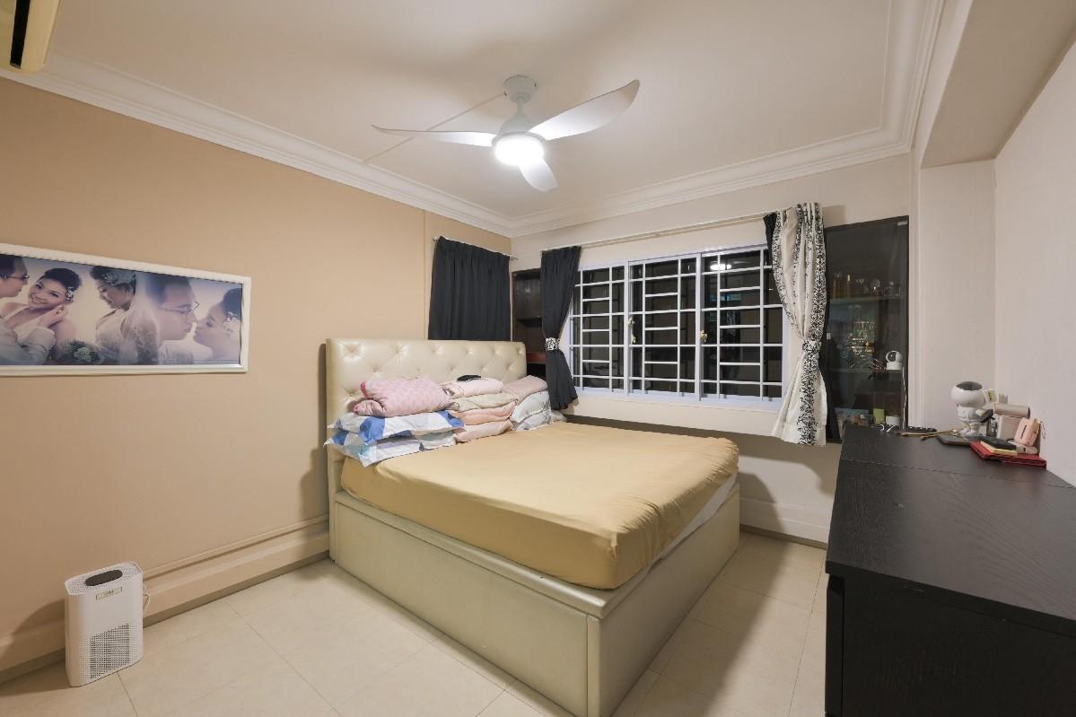 HDB Apartment for Sale. 