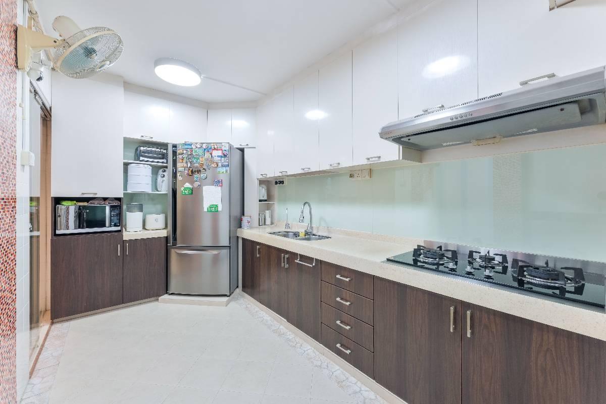 HDB Apartment for Sale. 