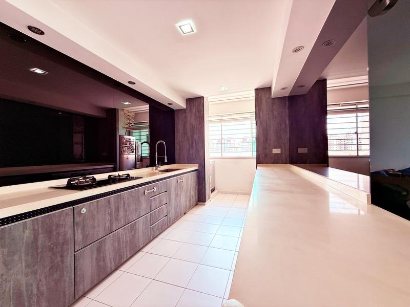 HDB Apartment for Sale: Punggol, D19, 823619