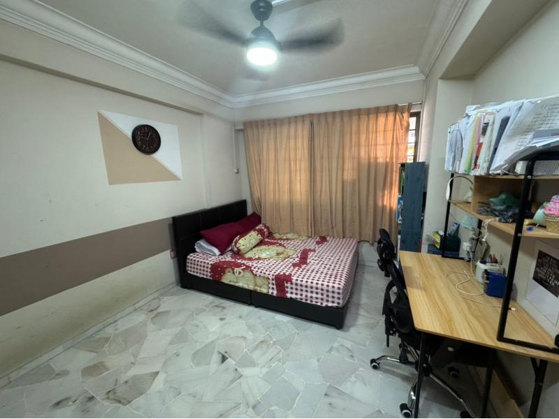 HDB Apartment for Sale. 