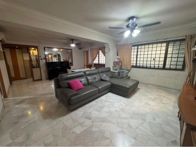 HDB Apartment for Sale. 