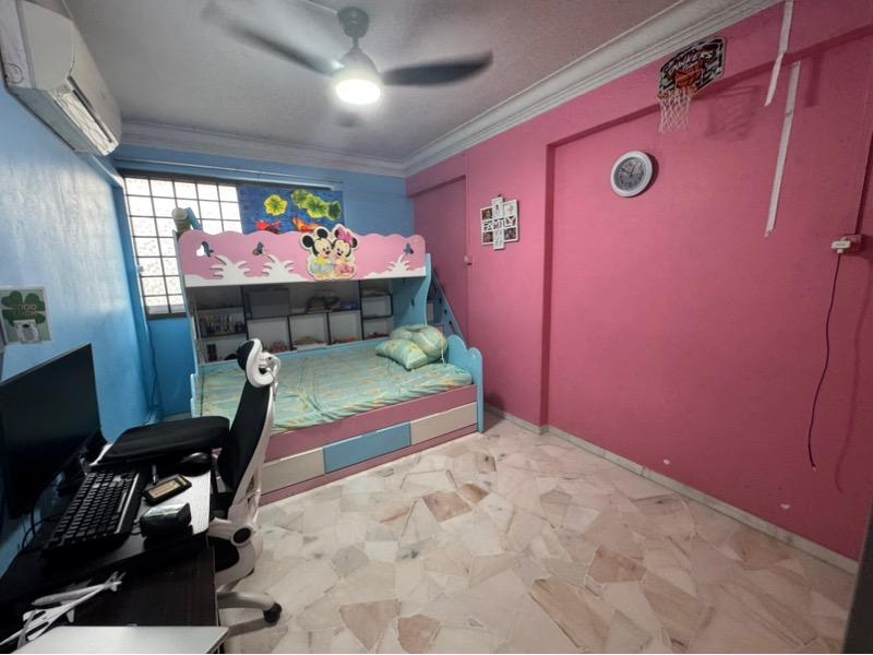 HDB Apartment for Sale. 