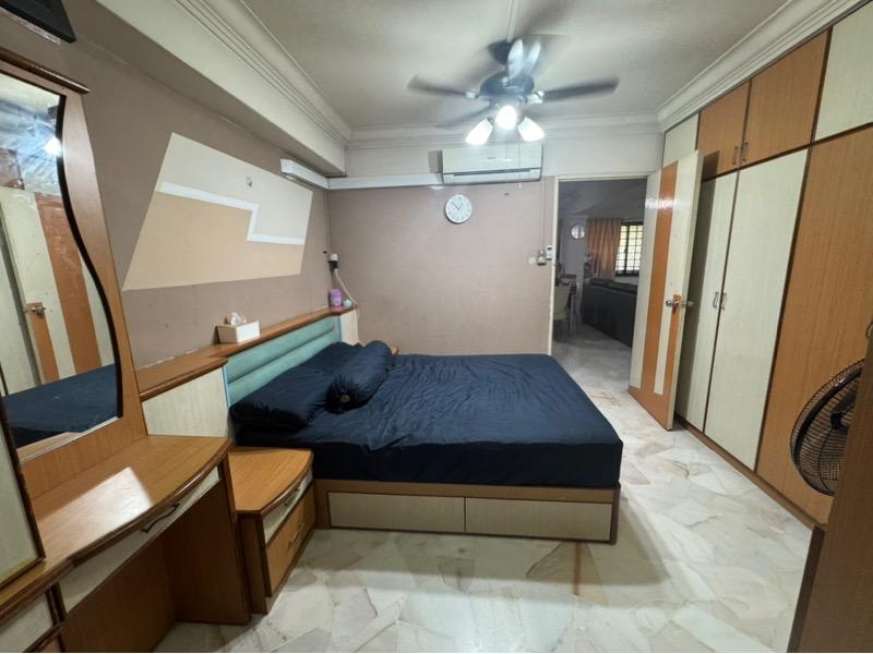 HDB Apartment for Sale. 