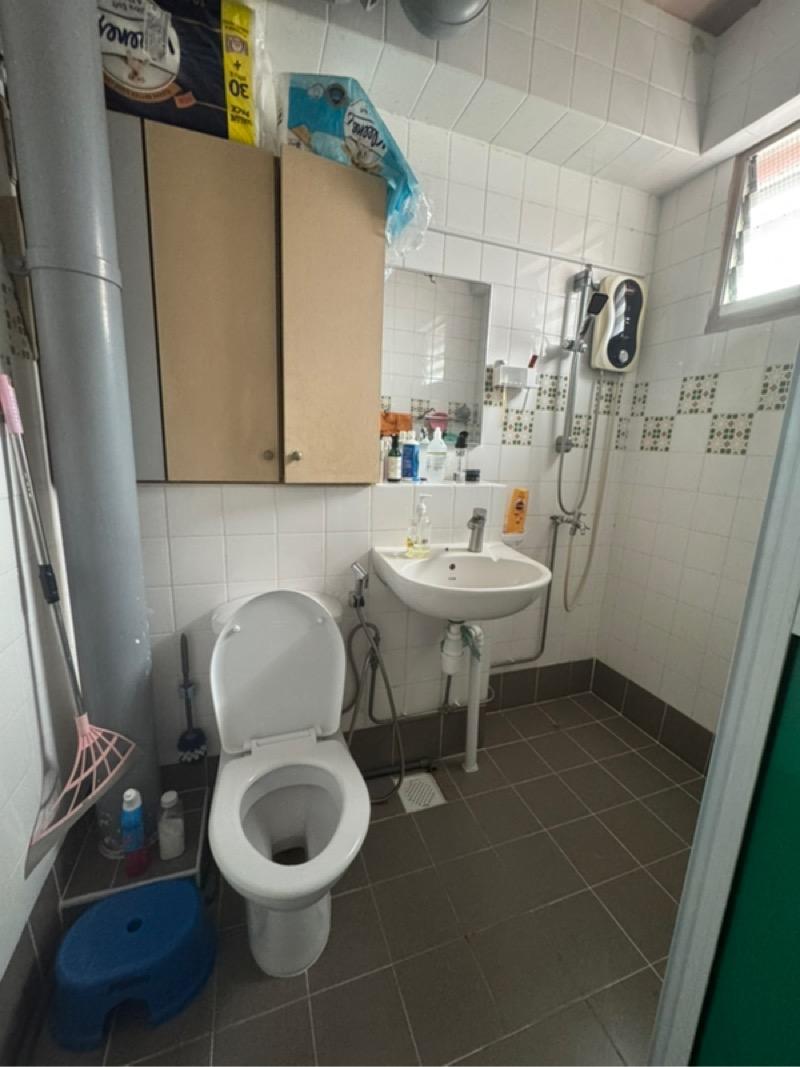 HDB Apartment for Sale. 