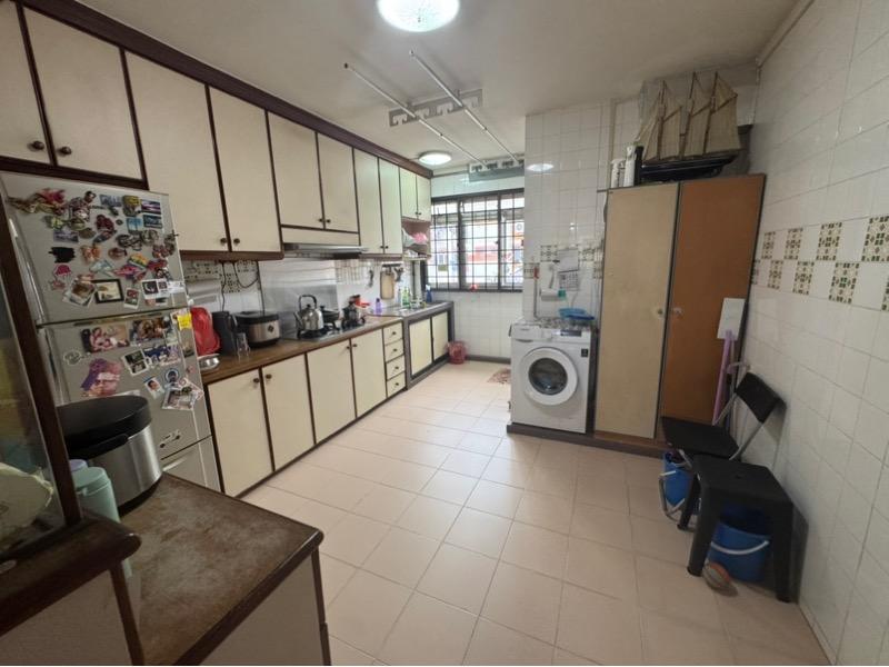 HDB Apartment for Sale. 