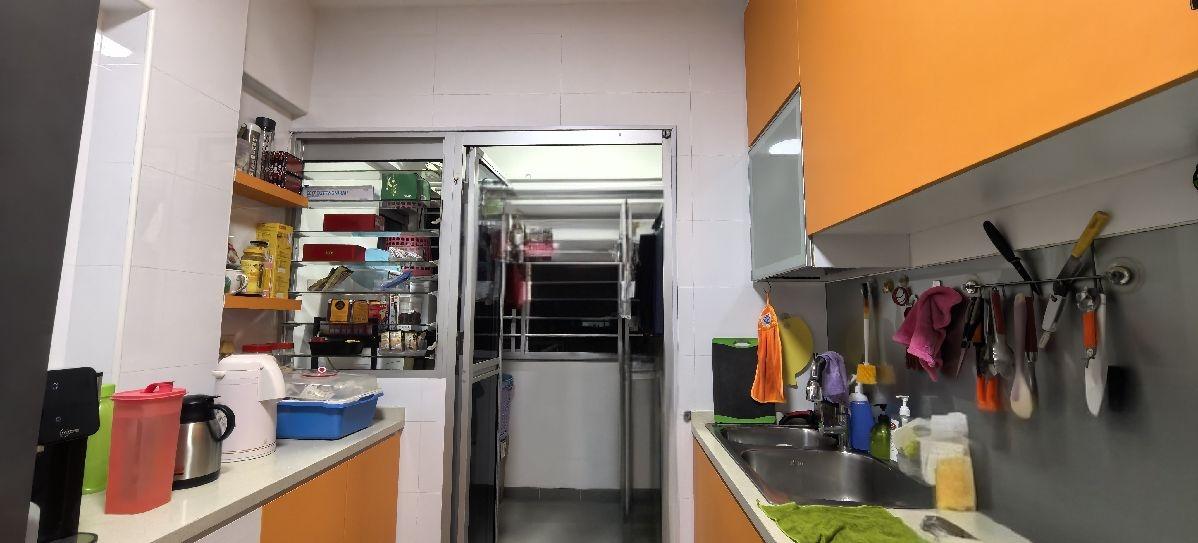 HDB Apartment for Sale. 