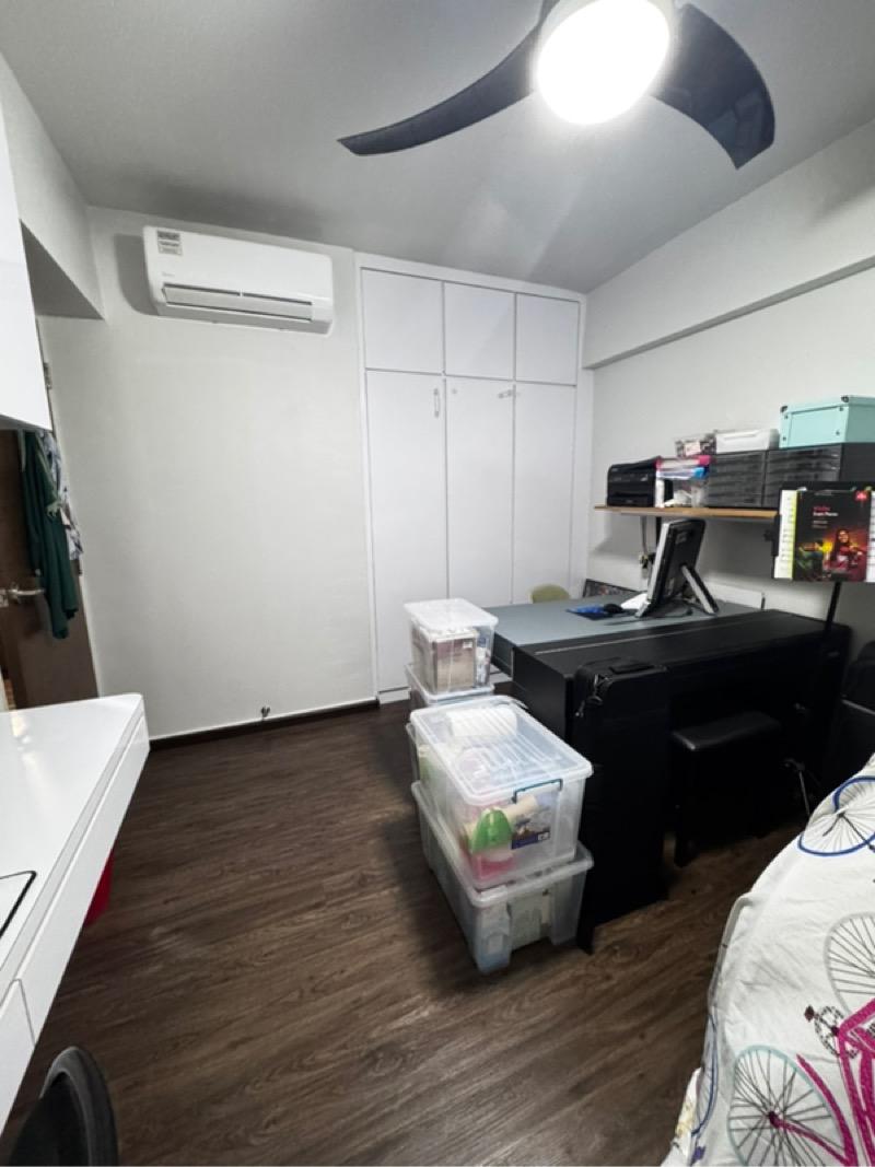 HDB Apartment for Sale, 504D Montreal Drive HDB Apartment For Sale, $560,000, 3 Bed 2 Bath 968 sqft $579.00 psf, SGD 560,000 | 99-year Leasehold