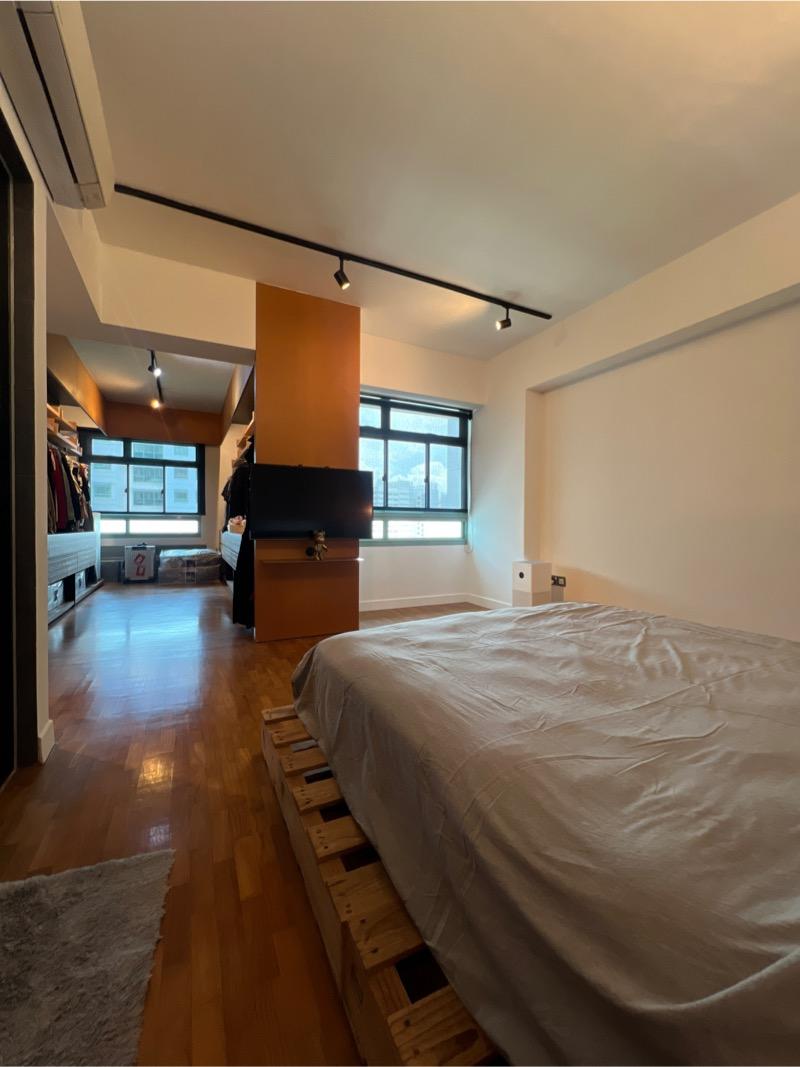 HDB Apartment for Sale. 