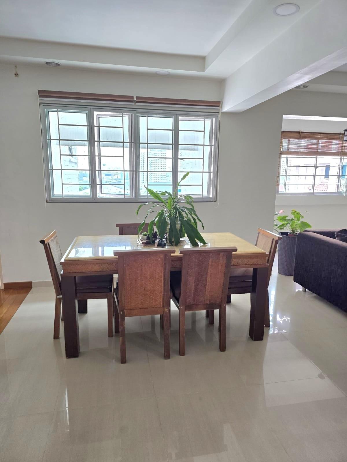 HDB Apartment for Sale, 140 Bukit Batok Street 11 HDB Apartment For Sale, $899,000, 3 Bed 2 Bath 1,615 sqft $557.00 psf, SGD 899,000 | 99-year Leasehold