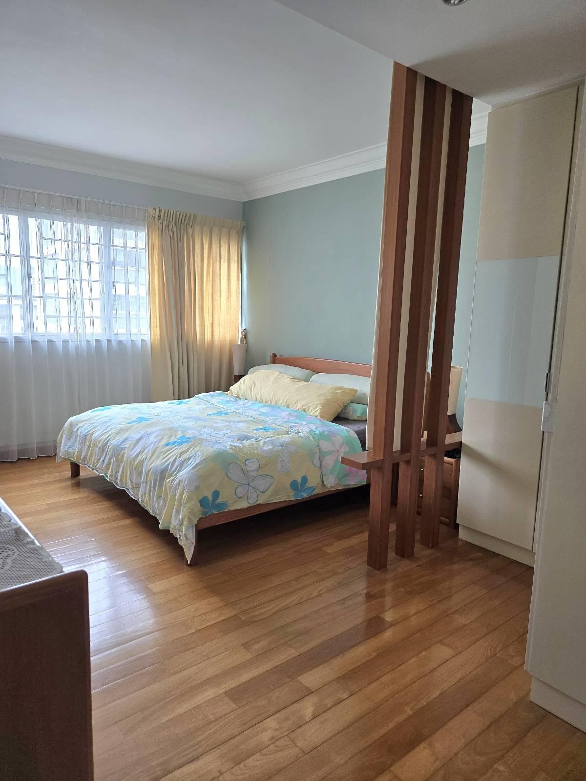 HDB Apartment for Sale, 140 Bukit Batok Street 11 HDB Apartment For Sale, $899,000, 3 Bed 2 Bath 1,615 sqft $557.00 psf, SGD 899,000 | 99-year Leasehold