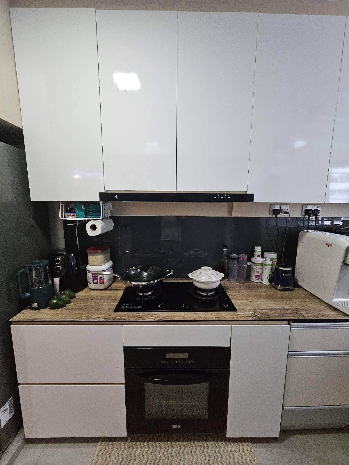 HDB Apartment for Sale, 118C Jalan Membina HDB Apartment For Sale, $948,000, 3 Bed 2 Bath 915 sqft $1,036.00 psf, SGD 948,000 | 99-year Leasehold
