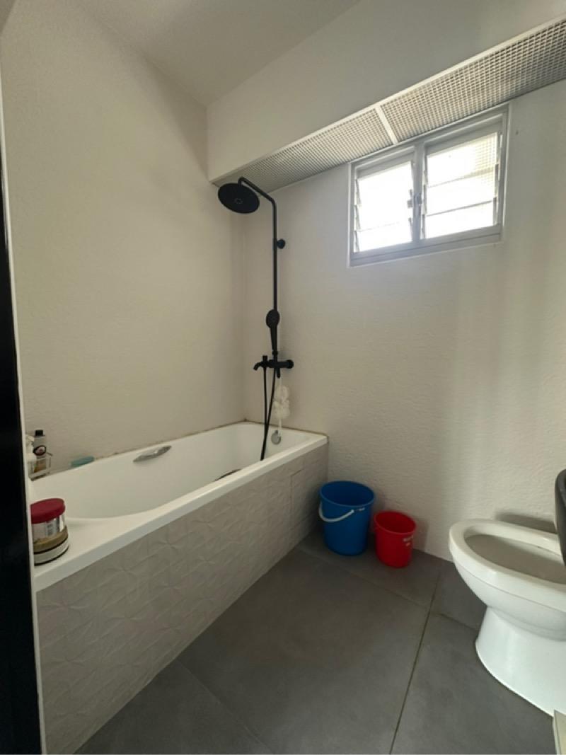 HDB Apartment for Sale, 96B Henderson Road HDB Apartment For Sale, $950,000, 3 Bed 2 Bath 893 sqft $1,064.00 psf, SGD 950,000 | 99-year Leasehold