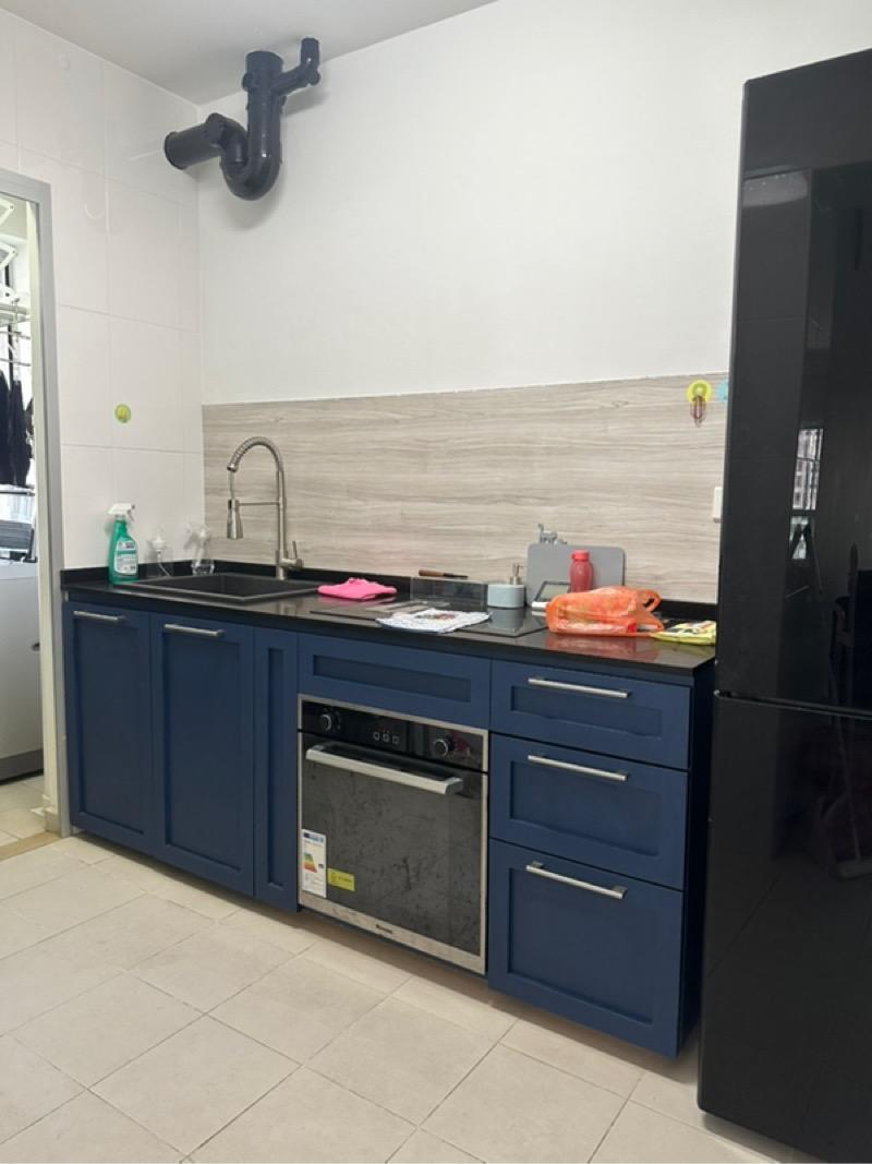 HDB Apartment for Sale, 96B Henderson Road HDB Apartment For Sale, $950,000, 3 Bed 2 Bath 893 sqft $1,064.00 psf, SGD 950,000 | 99-year Leasehold