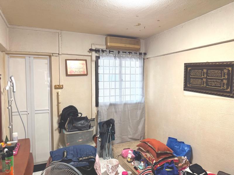 HDB Apartment for Sale, 827 Tampines Street 81 HDB Apartment For Sale, $495,000, 2 Bed 2 Bath 721 sqft $687.00 psf, SGD 495,000 | 99-year Leasehold