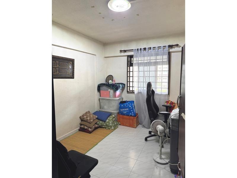 HDB Apartment for Sale, 827 Tampines Street 81 HDB Apartment For Sale, $495,000, 2 Bed 2 Bath 721 sqft $687.00 psf, SGD 495,000 | 99-year Leasehold