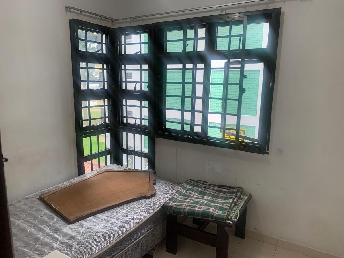 HDB Apartment for Sale, 231 Lorong 8 Toa Payoh HDB Apartment For Sale, $388,000, 2 Bed 2 Bath 700 sqft $554.00 psf, SGD 388,000 | 99-year Leasehold
