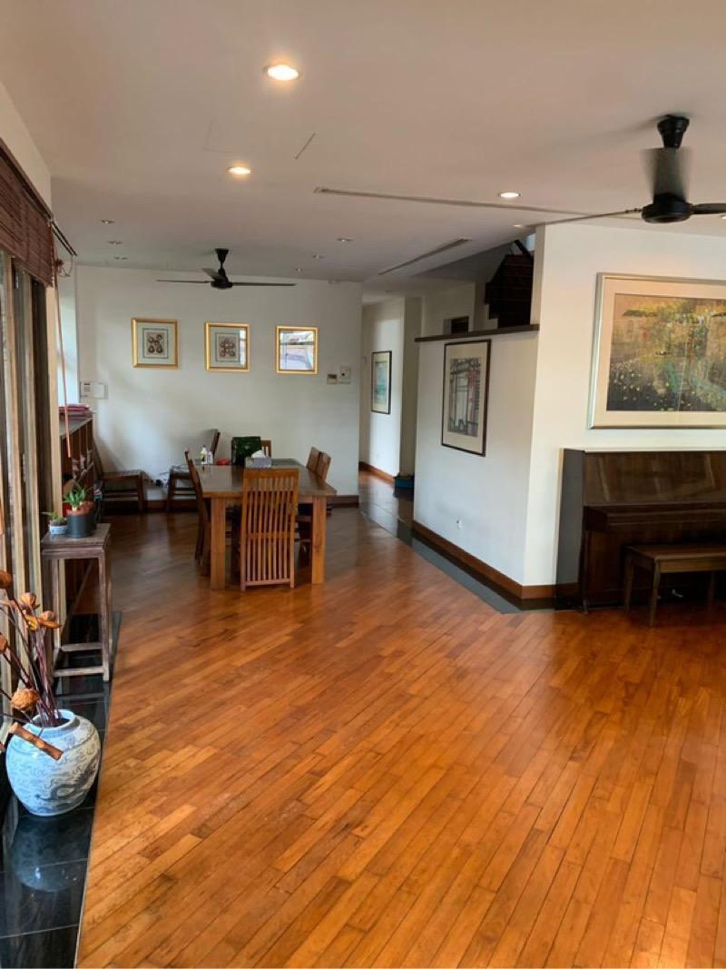 Holland Grove: D10  Semi-Detached | Prop-GPT the AI-Powered Property Guru