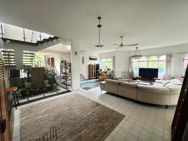Bungalow for Sale, Affordable Freehold Bungalow in D11 @ $1680psf Bungalow House For Sale, $16,900,000, 5 Bed 5 Bath 5,, SGD 16,900,000 | Freehold