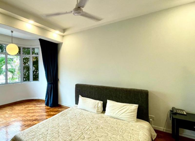 3.5 stories colonial style bungalow  Detached House For Sale, $8,000,000, 6 Bed 5 Bath 8,000 sqft $1,975.00 psf