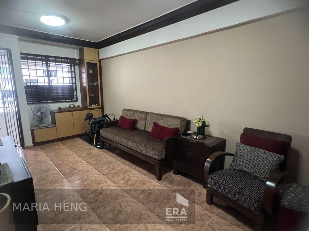 HDB - 2 room for Sale, Ang Mo Kio Avenue 3 103 Ang Mo Kio Avenue 3, SGD 460,000 | Leasehold