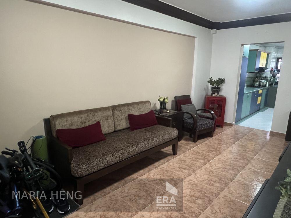 HDB - 2 room for Sale, Ang Mo Kio Avenue 3 103 Ang Mo Kio Avenue 3, SGD 460,000 | Leasehold