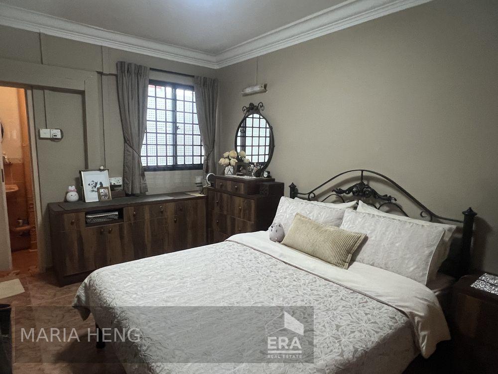 HDB - 2 room for Sale, Ang Mo Kio Avenue 3 103 Ang Mo Kio Avenue 3, SGD 460,000 | Leasehold