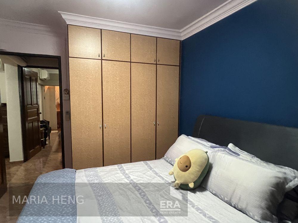 HDB - 2 room for Sale, Ang Mo Kio Avenue 3 103 Ang Mo Kio Avenue 3, SGD 460,000 | Leasehold