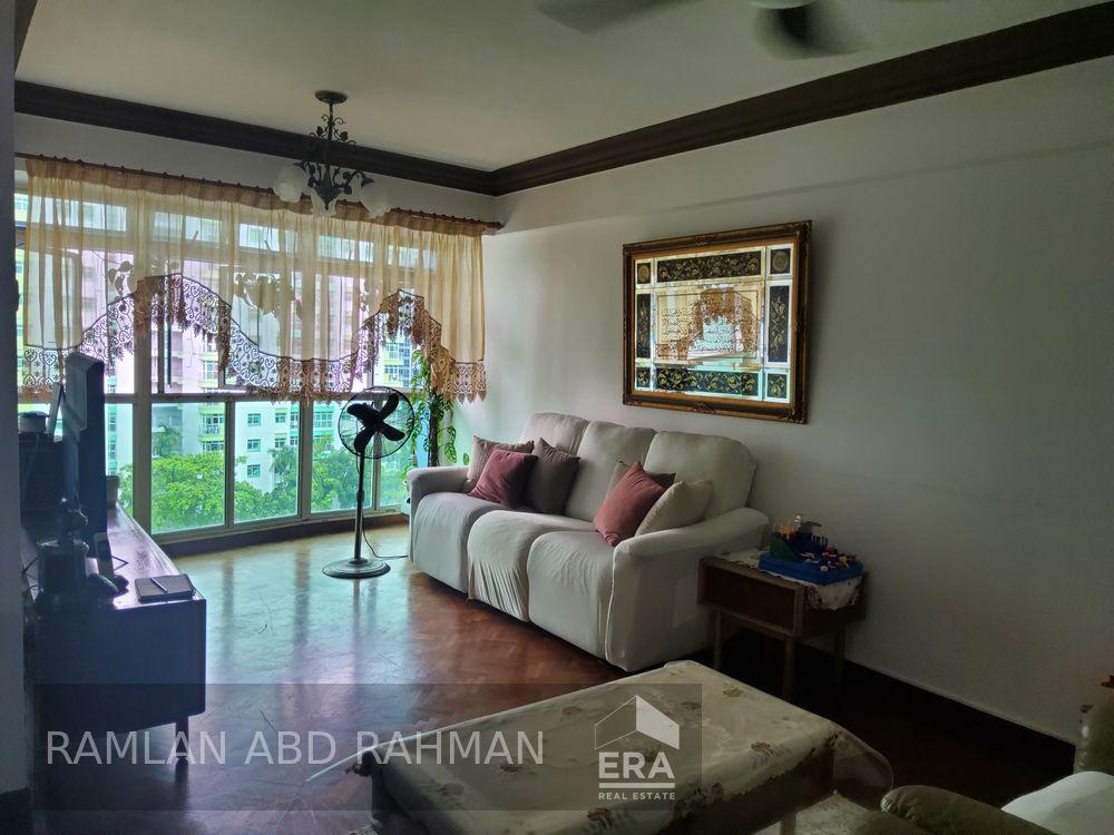 Prop-GPT: HDB - 3 room:   Punggol Field 102C Punggol Field For Sale