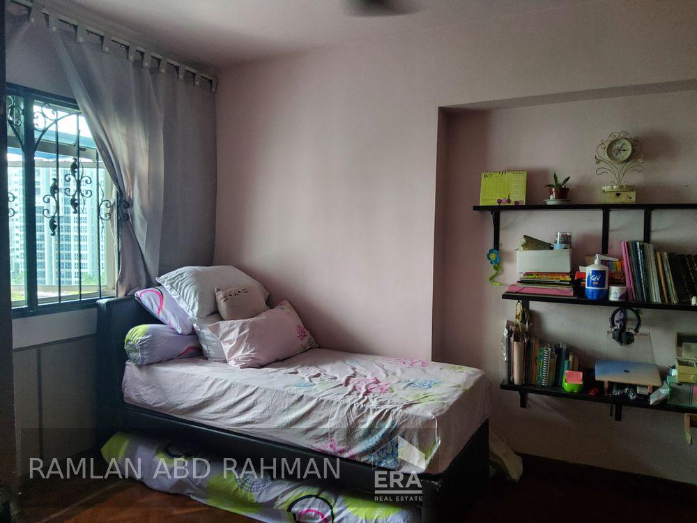 HDB - 3 room for Sale, Punggol Field 102C Punggol Field, SGD 638,000 | Leasehold