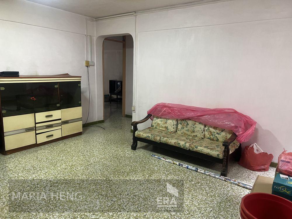 Prop-GPT: HDB - 3 room:   Ang Mo Kio Avenue 4 612 Ang Mo Kio Avenue 4 For Sale