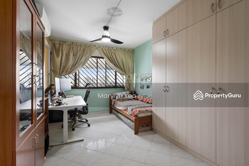 HDB Flat for Sale, 359 Yishun Ring Road, SGD 890,000 | 99-year lease