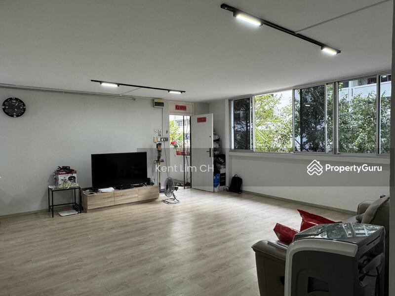 Prop-GPT: HDB Flat: D20  107 Bishan Street 12