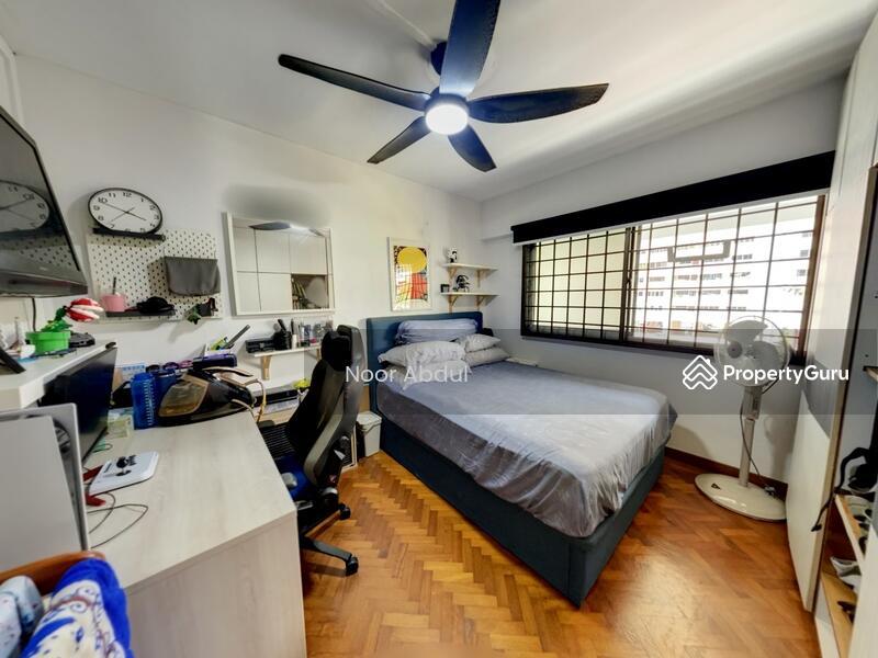 HDB Flat for Sale, 101 Pasir Ris Street 12, SGD 960,000 | 99-year lease