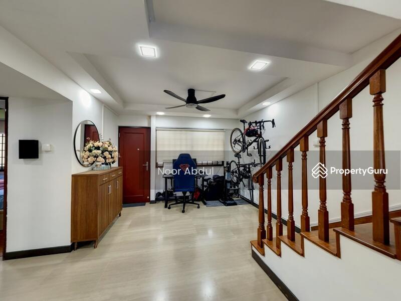 HDB Flat for Sale, 101 Pasir Ris Street 12, SGD 960,000 | 99-year lease