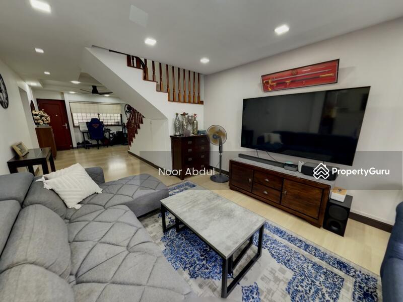 HDB Flat for Sale, 101 Pasir Ris Street 12, SGD 960,000 | 99-year lease