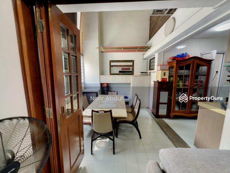HDB Flat for Sale, 101 Pasir Ris Street 12, SGD 960,000 | 99-year lease