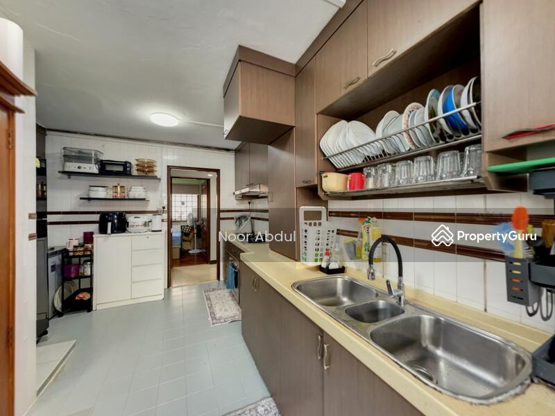HDB Flat for Sale, 101 Pasir Ris Street 12, SGD 960,000 | 99-year lease