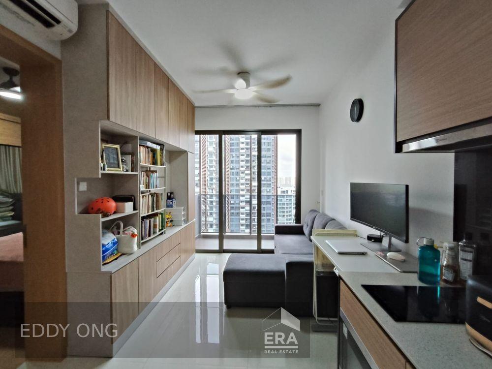 Prop-GPT: Condominium:   Hillview Rise Midwood For Sale