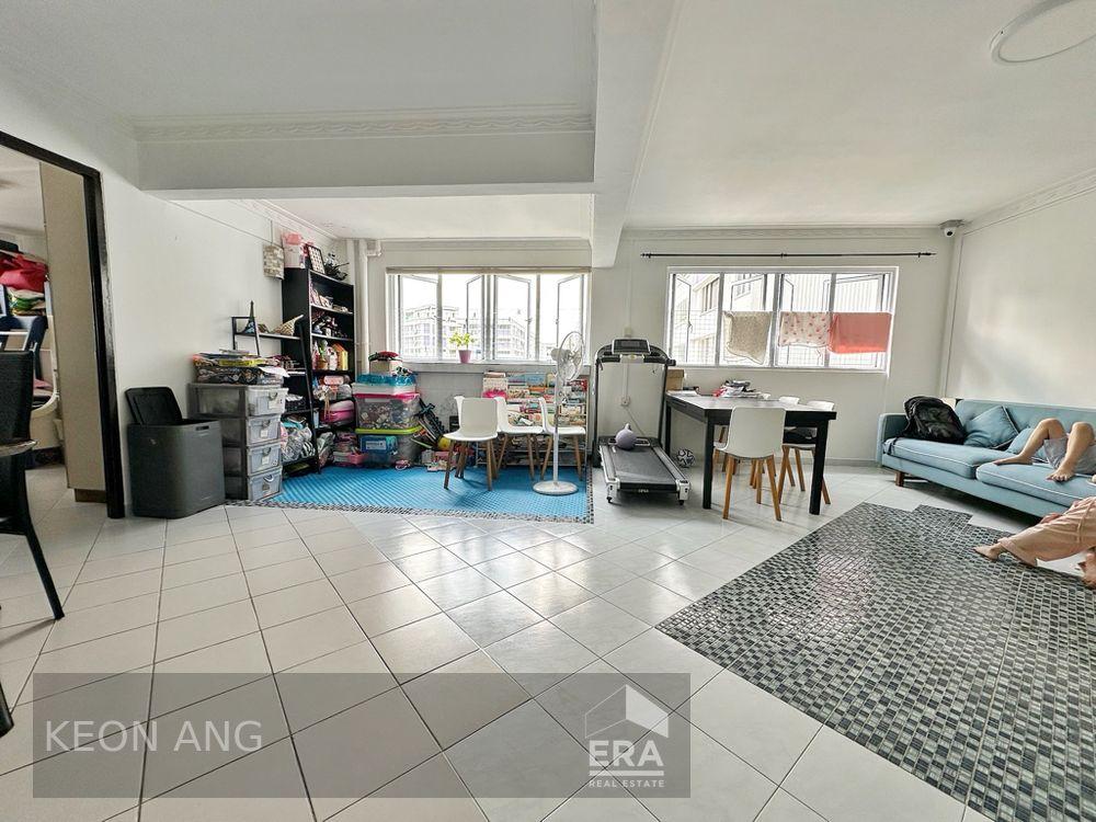 Prop-GPT: HDB - 3 room:   Bishan Street 12 128 Bishan Street 12 For Sale