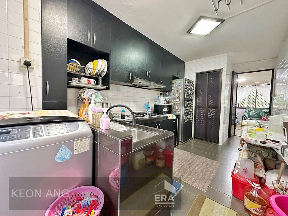 HDB - 3 room for Sale, Bishan Street 11 147 Bishan Street 11, SGD 588,000 | Leasehold