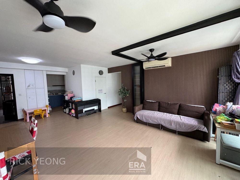 Prop-GPT: HDB - 3 room:   Yung Kuang Road 175A Yung Kuang Road For Sale
