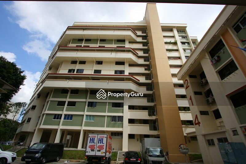 HDB Flat for Sale, 215 Serangoon Avenue 4, SGD 528,000 | 99-year lease