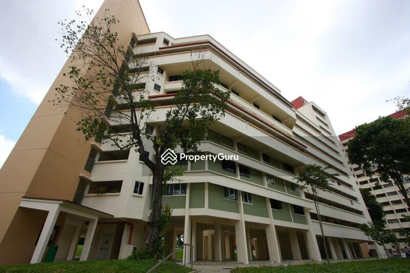 HDB Flat for Sale, 215 Serangoon Avenue 4, SGD 528,000 | 99-year lease